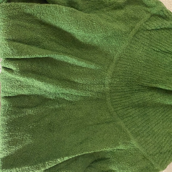 Fluffy winter sweater (green) - Picture 3 of 7